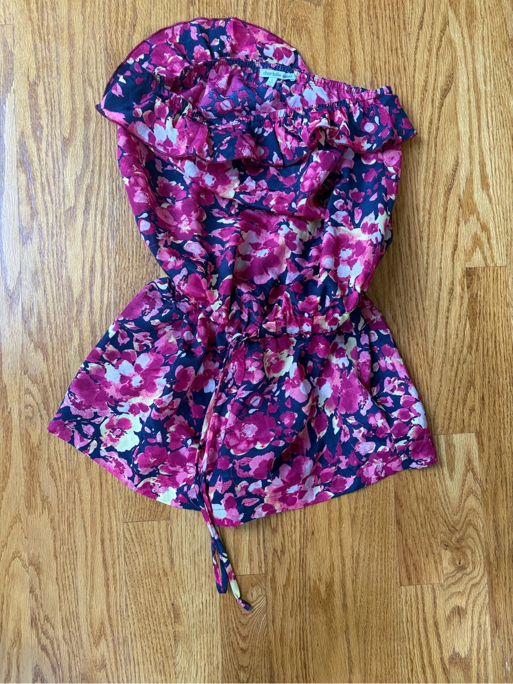 Charlotte Russe Pink Floral strapless Romper on Navy